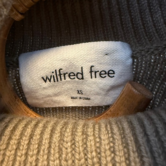 Aritzia | Wilfred Free | Treasures Turtleneck in Taupe Beige Size XS Merino Wool - Picture 7 of 10